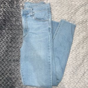 Gap Women's Jegging High Rise Jeans Size 27 / 4R Light Wash Blue